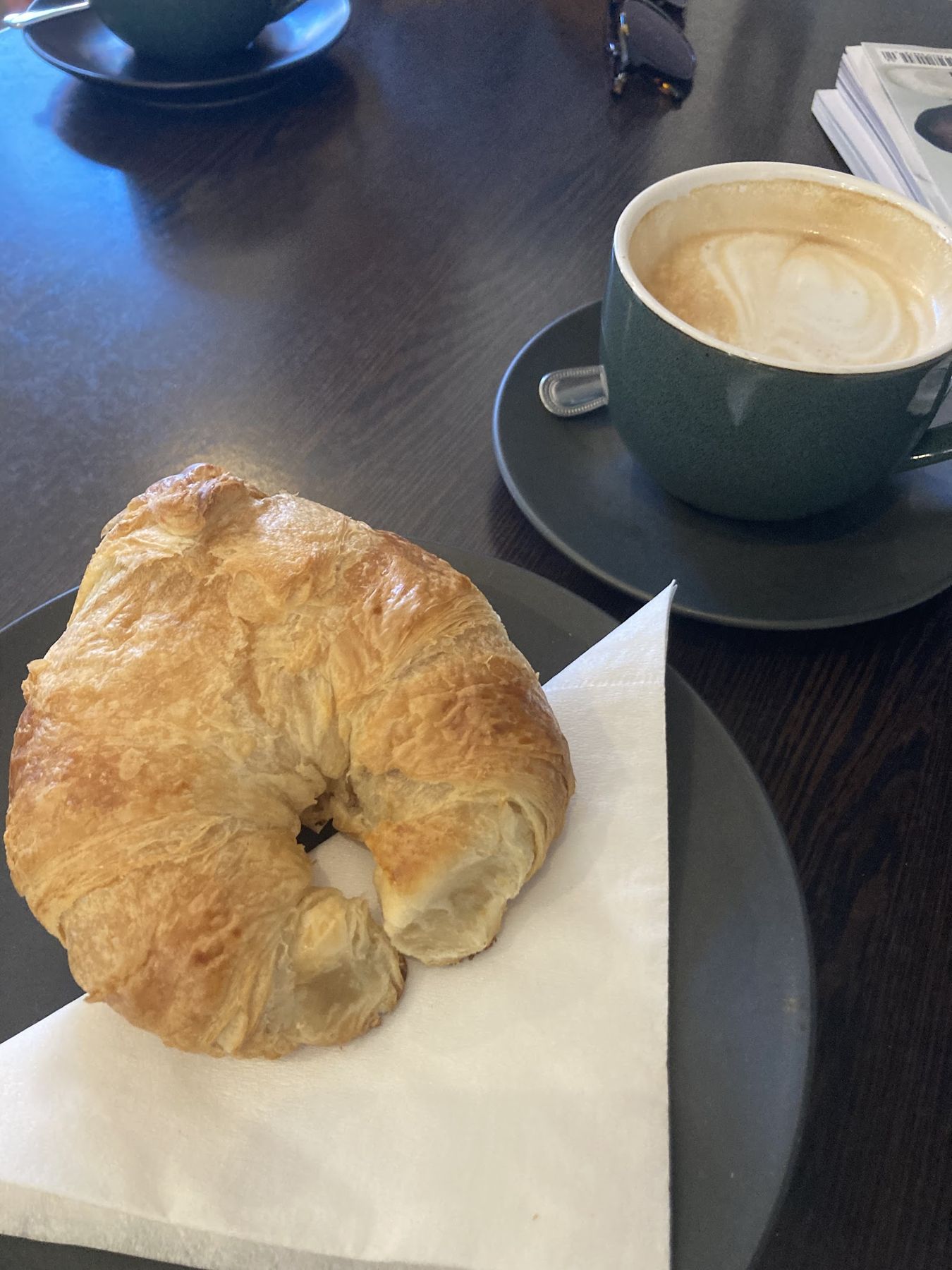 Croissant with cappuccino